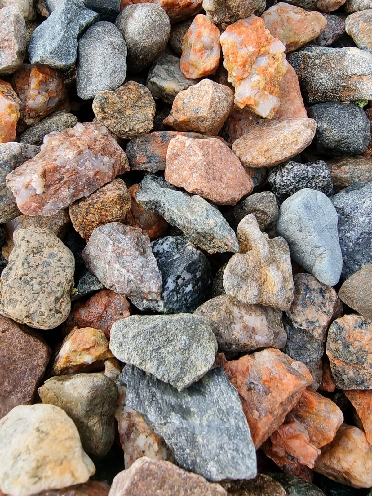 Sperrin Blend Decorative Stone (Dumpy Bag)